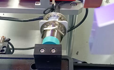 RFID載碼體讀碼器實現(xiàn)生產(chǎn)流程實時追蹤